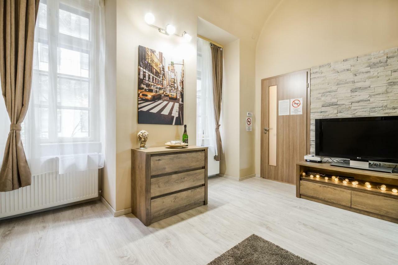 Bpr Luminous Design Apartments Budapest Exterior photo